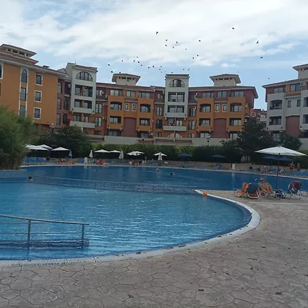 марина кеѝп, *